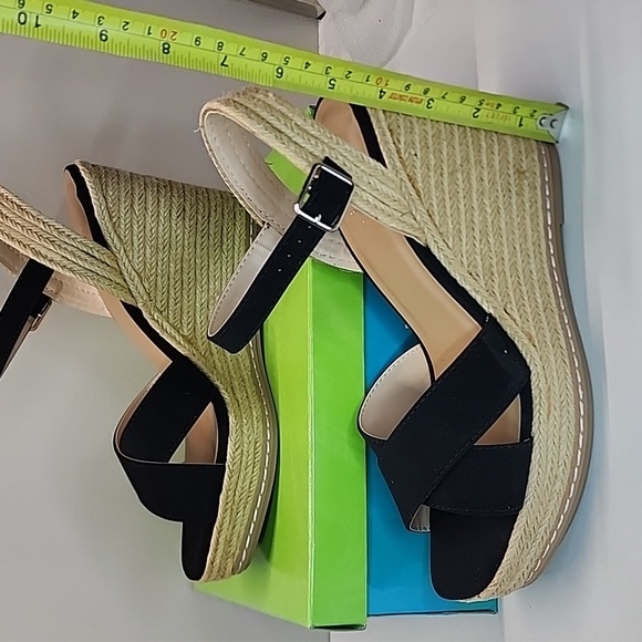 Y not espadrille sandals nwb - Picture 4 of 9
